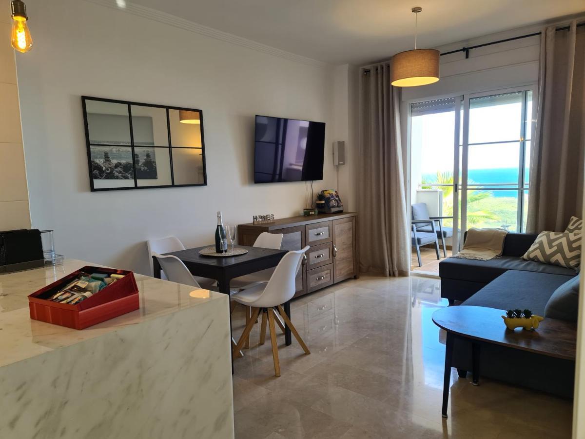 Apartment Seaside Serenity - Stylish With Spectacular Views