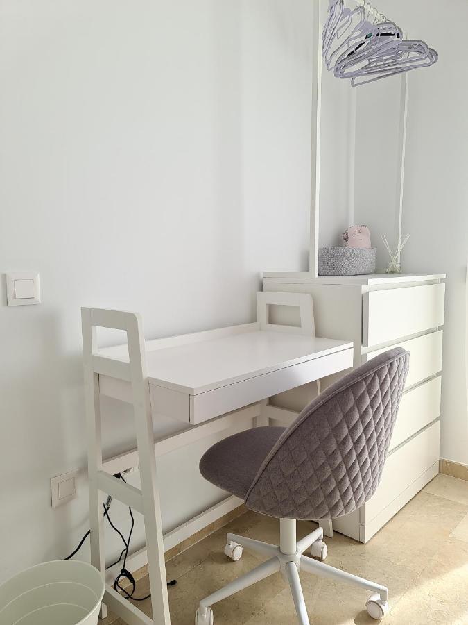 Seaside Serenity - Stylish With Spectacular Views Apartment